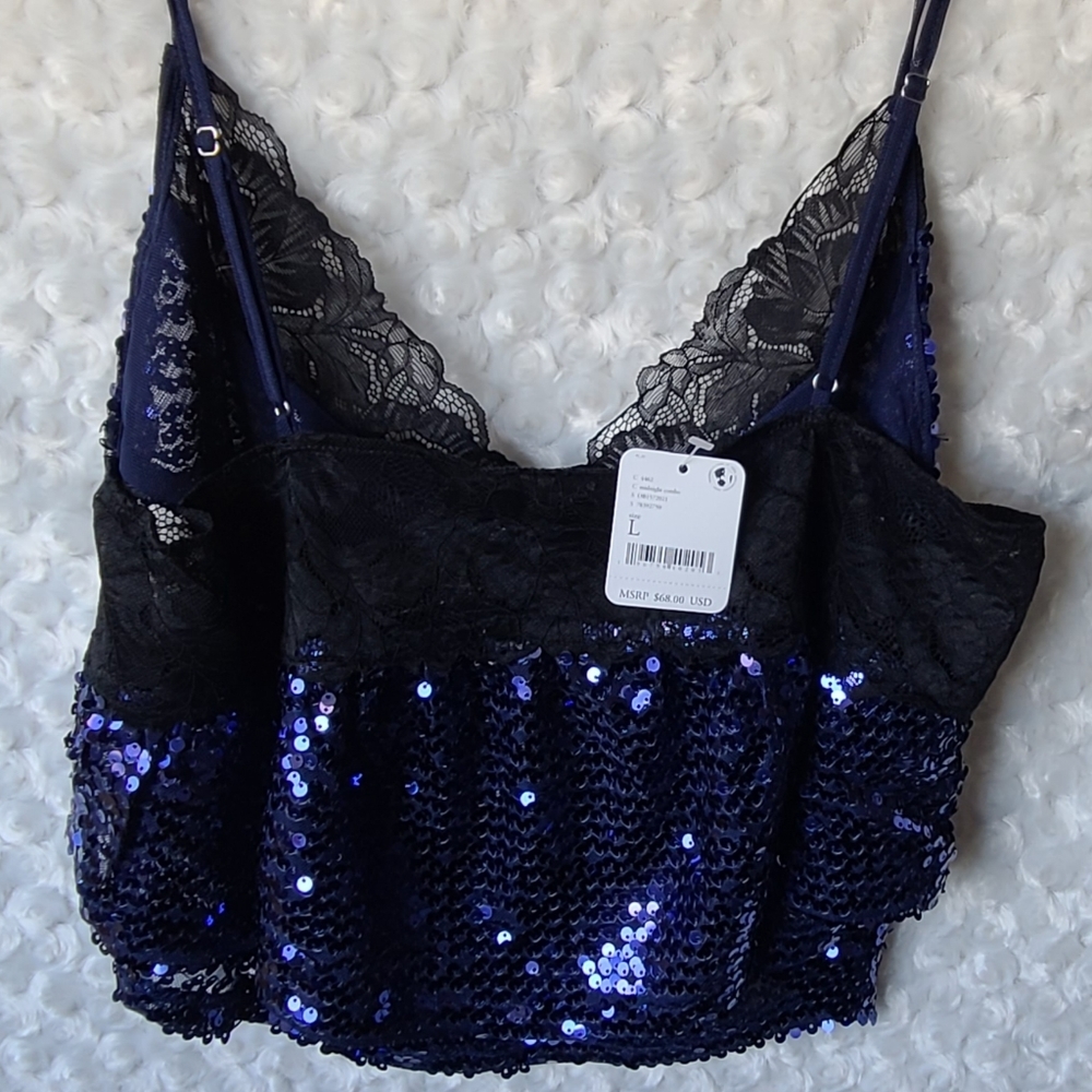 Free PEOPLE Right Rhythm Sequin Cropped Camisole Size Large - Picture 4 of 7
